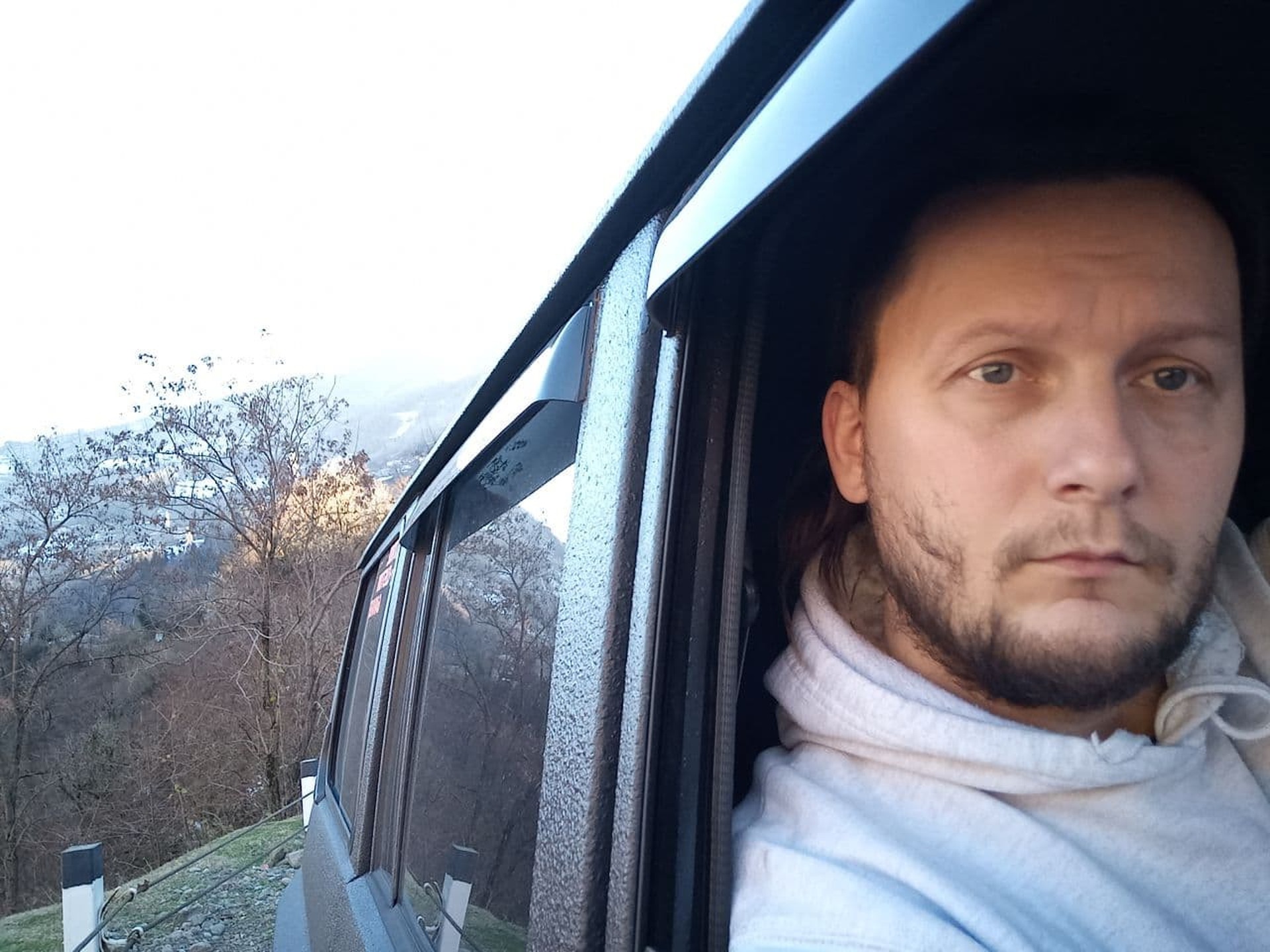 И не спрашивайте, всё со мной нормально. Только чуток невыспался. А впереди непонятное что-то.