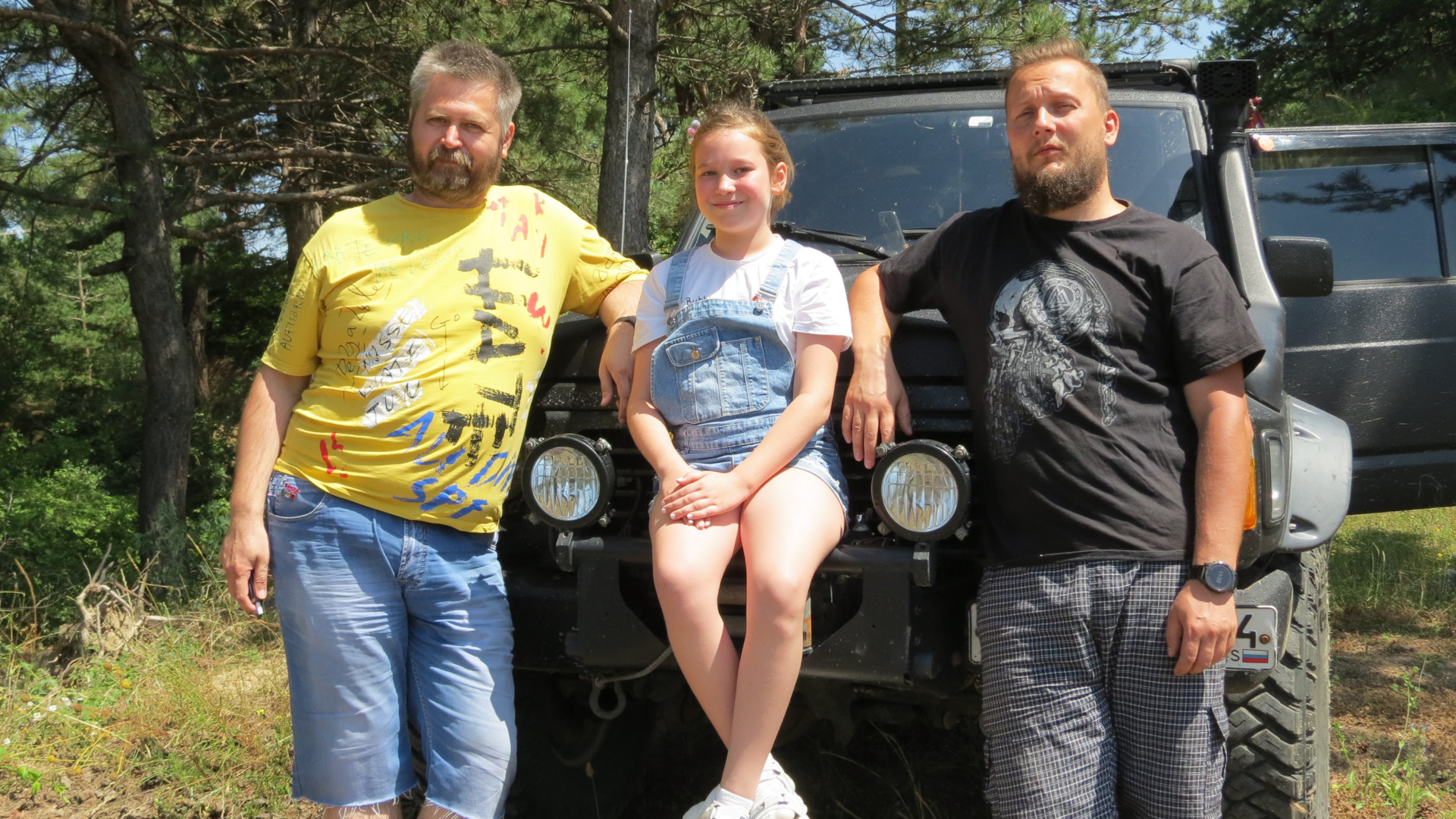 А вот и счастливый родитель. Нет, он действительно счастливый :-)