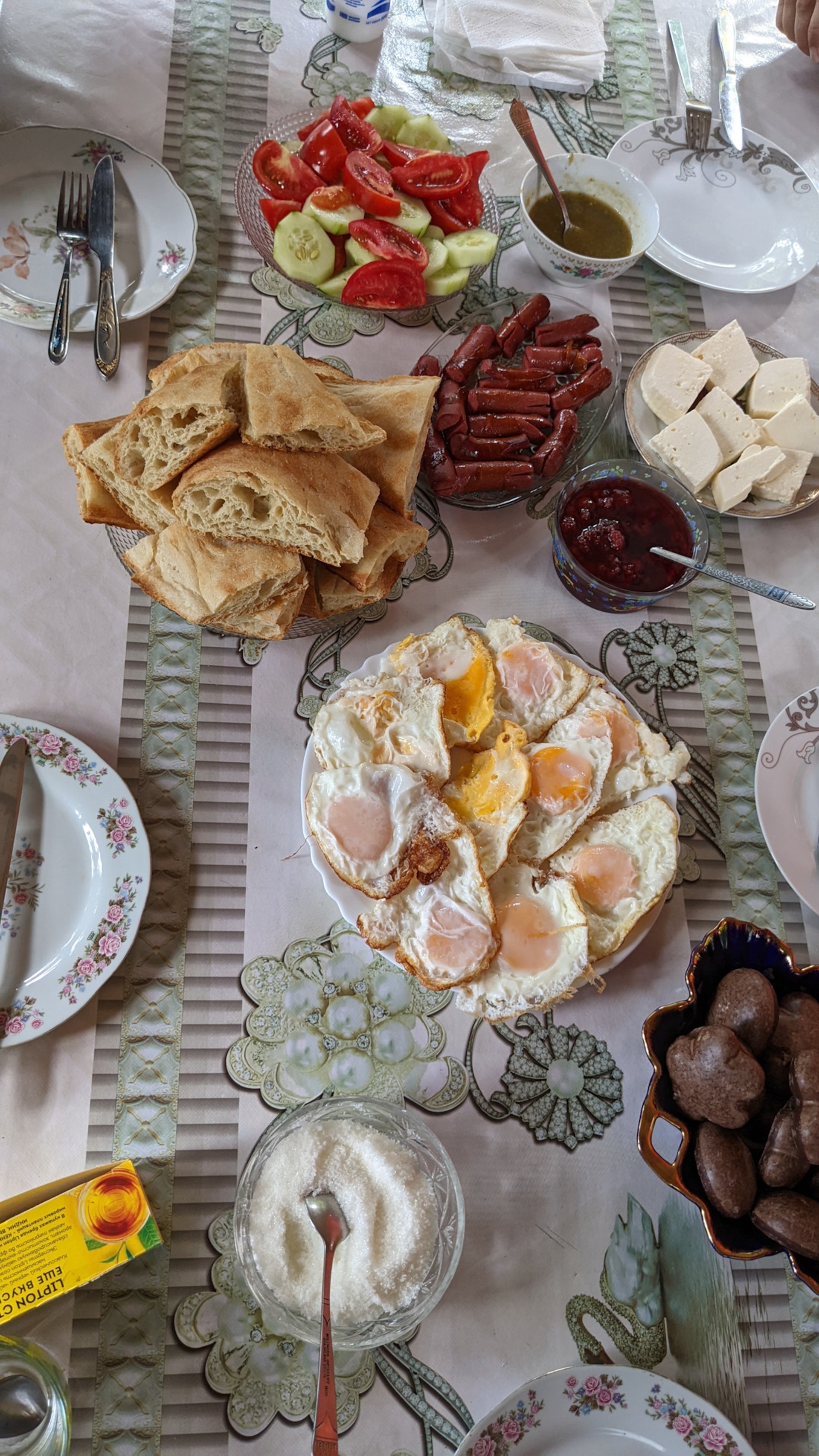 Лёгкий завтрак, еле ноги унёс.